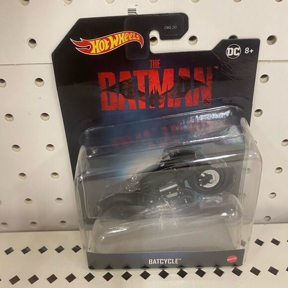 2022 Hot Wheels DC The Batman Movie - Lot of 2 - BATCYCLE & BATMOBILE - Picture 4 of 5